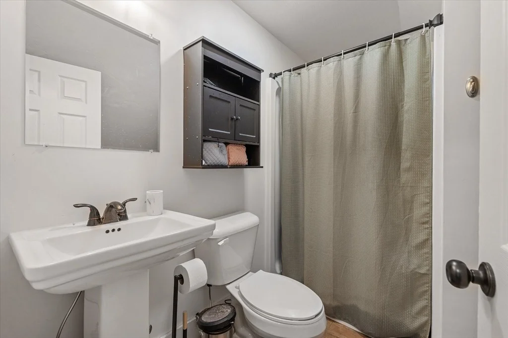 Photo of 152 N Main St