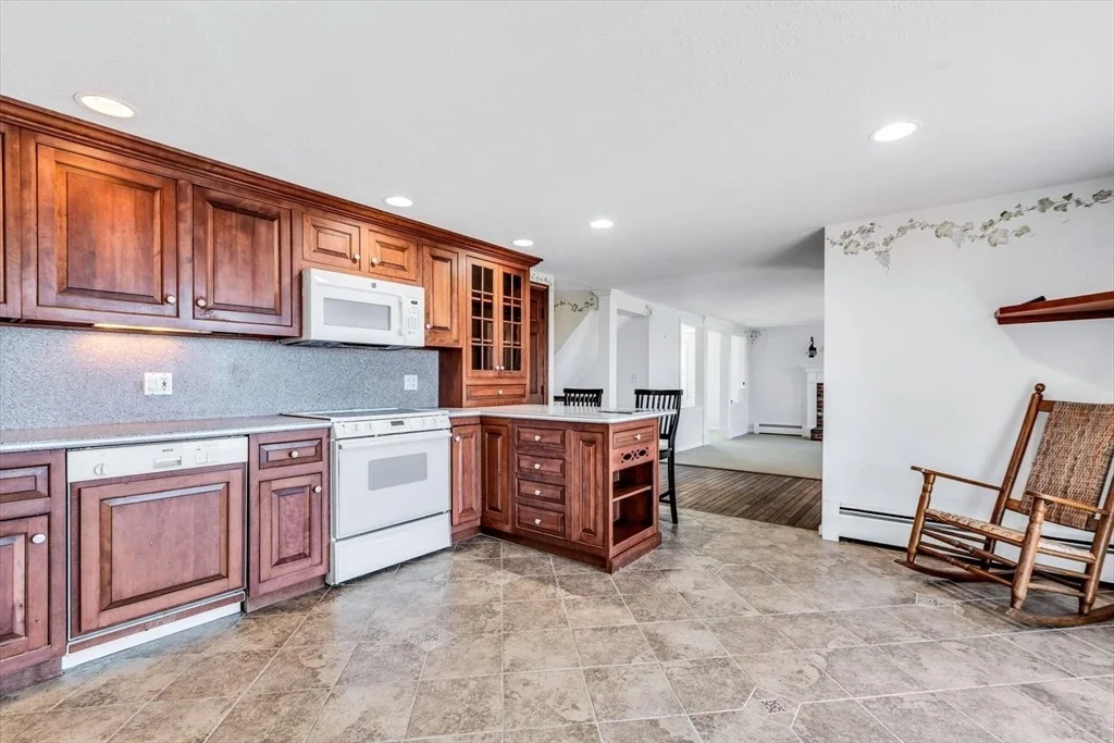 Photo of 65 Lewis Point Rd