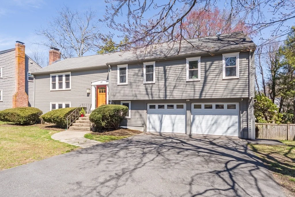 Photo of 37 Rivard Rd