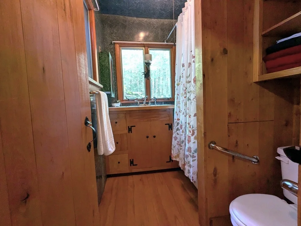 Photo of 32 Pond Hill Rd