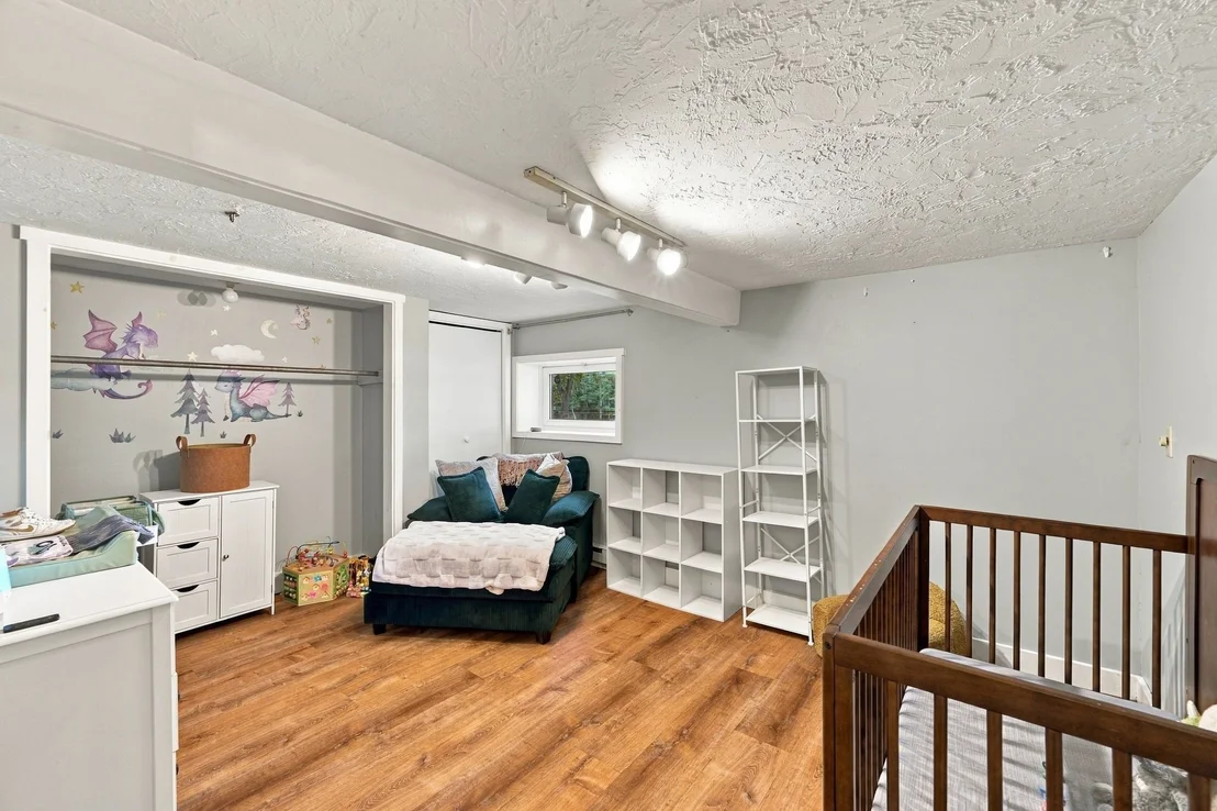 Photo of 39 Lakeview Dr