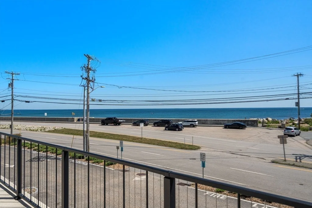 Photo of Unit 403 at 535 Ocean Blvd