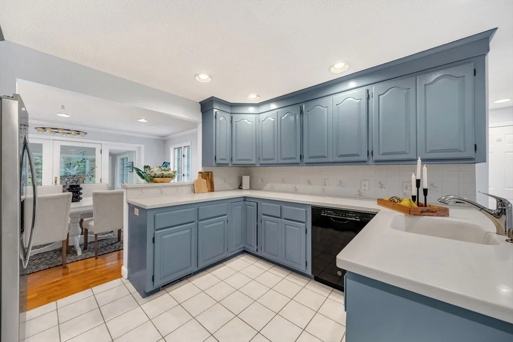 Photo of 4 Meadow Dr