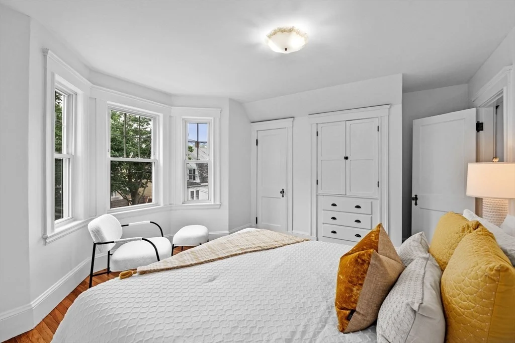 Photo of 33 Intervale Ave