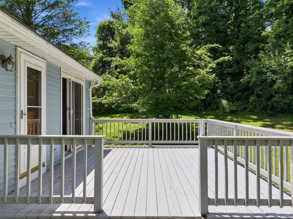 Photo of 46 Pinecroft Ave