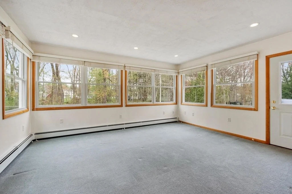 Photo of 108 Lowell Rd