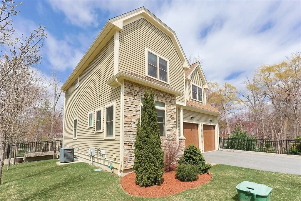 Photo of 7 Pheasantwood Dr
