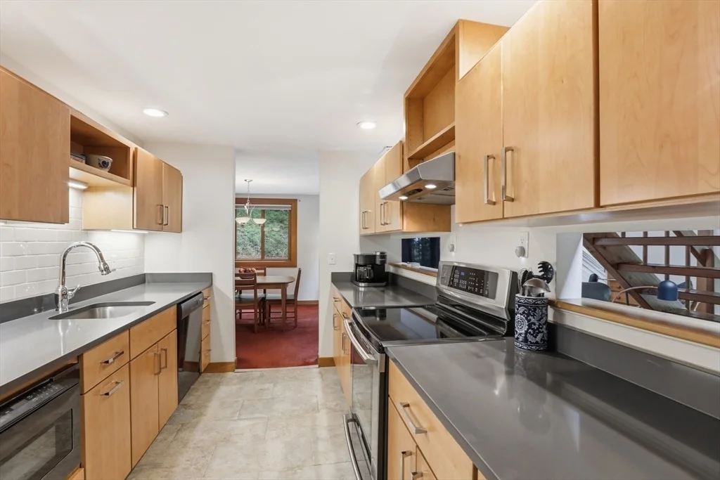 Photo of 39 Hog Hill Road