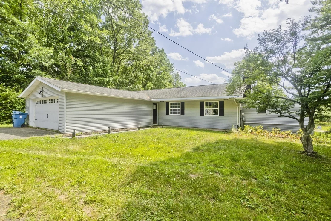 Photo of 17 Congamond Rd