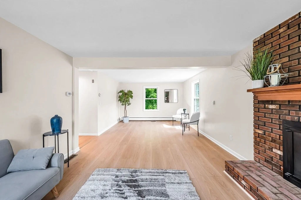 Photo of 13 Golden Dr