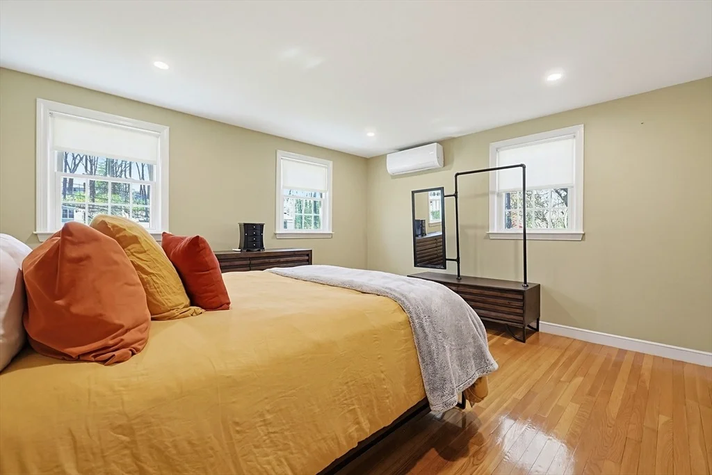 Photo of 6 Duggan Dr