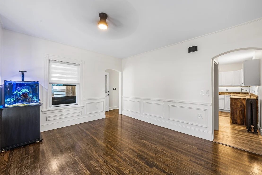 Photo of 294 Eastern Ave