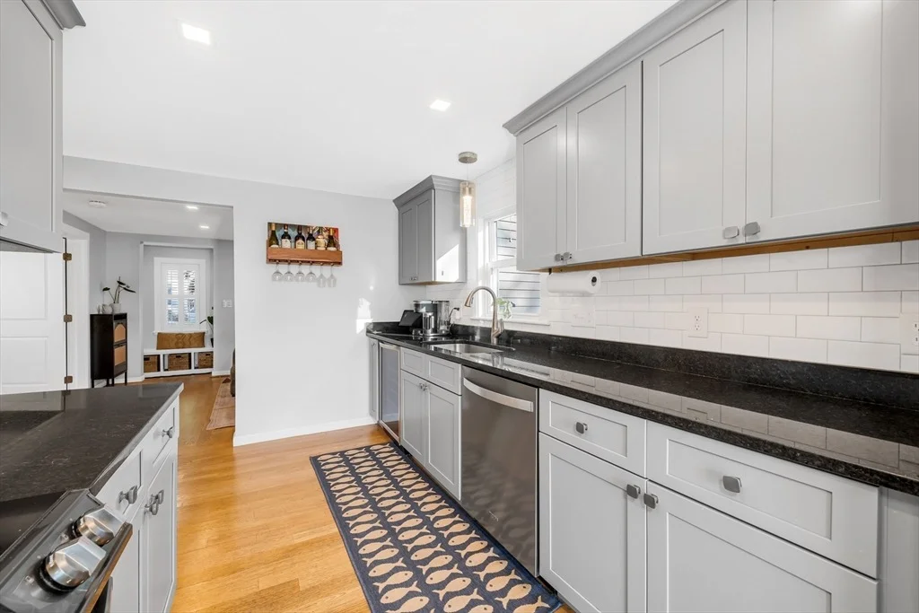 Photo of 37 Hillcrest Ave