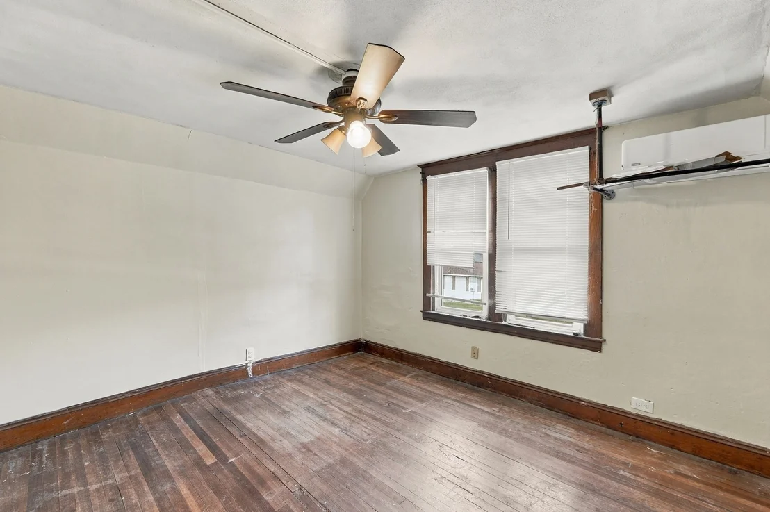 Photo of 132 Gilbert Ave