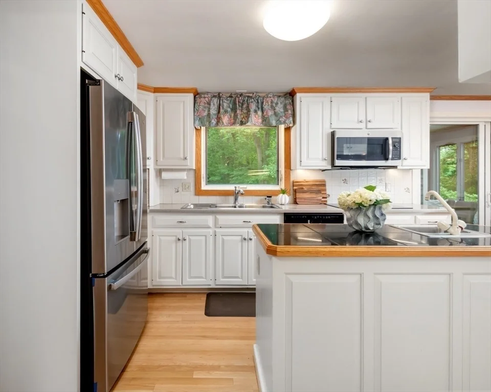Photo of 5 Cape Cod Ln