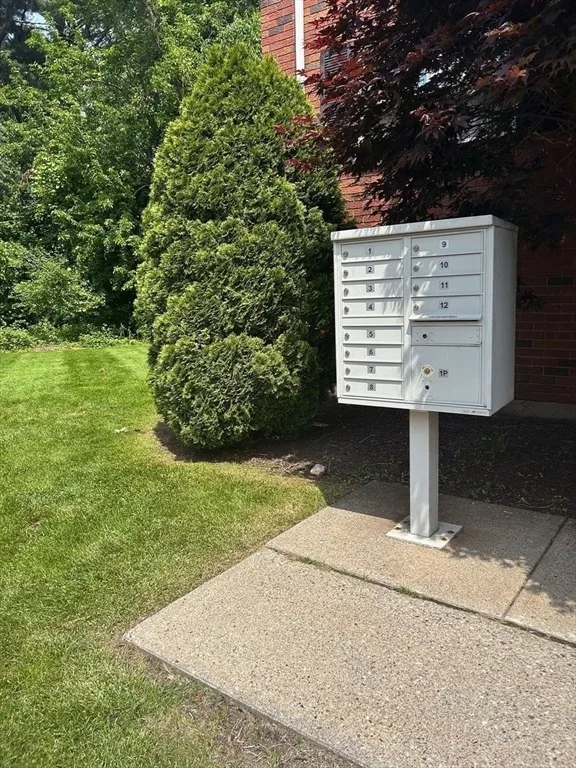 Photo of Unit D at 4 Maple Crest Circle