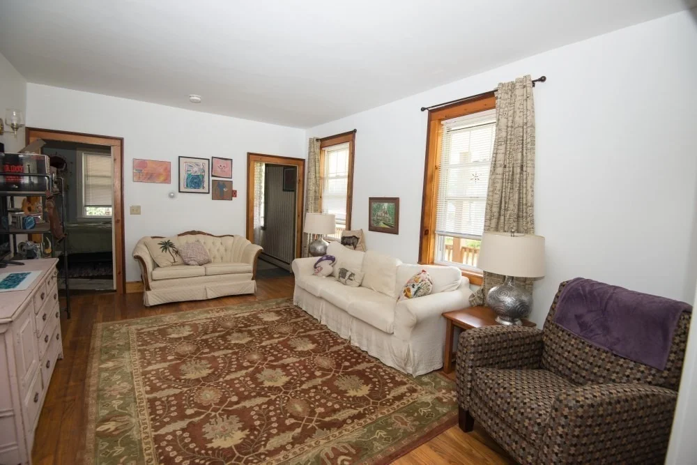 Photo of 11 Maple St