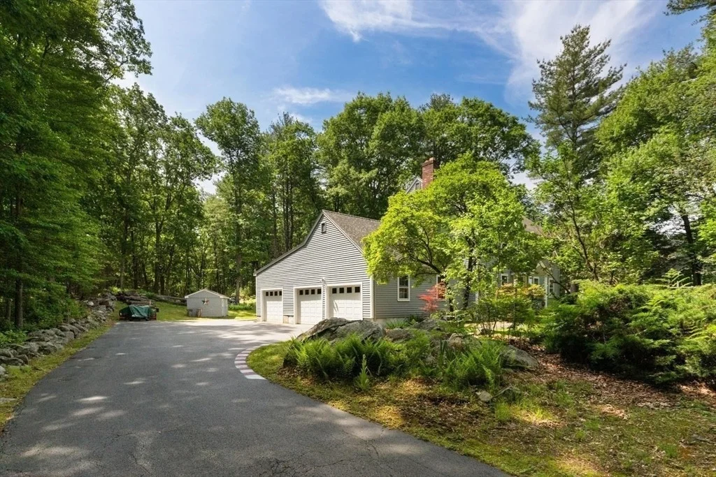 Photo of 83 Willow Ridge Rd