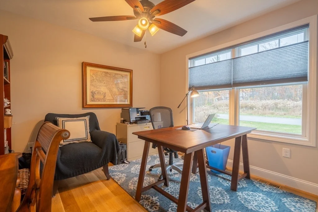 Photo of 237 Woodland Way