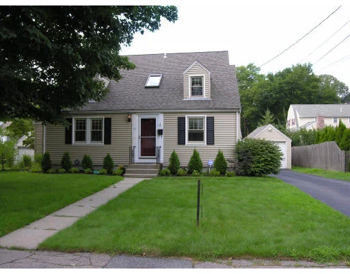 Photo of 31 Beaufort Ave