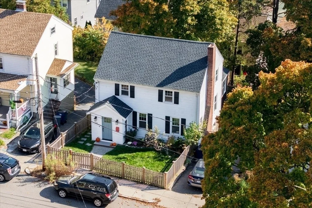 Photo of 40 Chisholm Rd