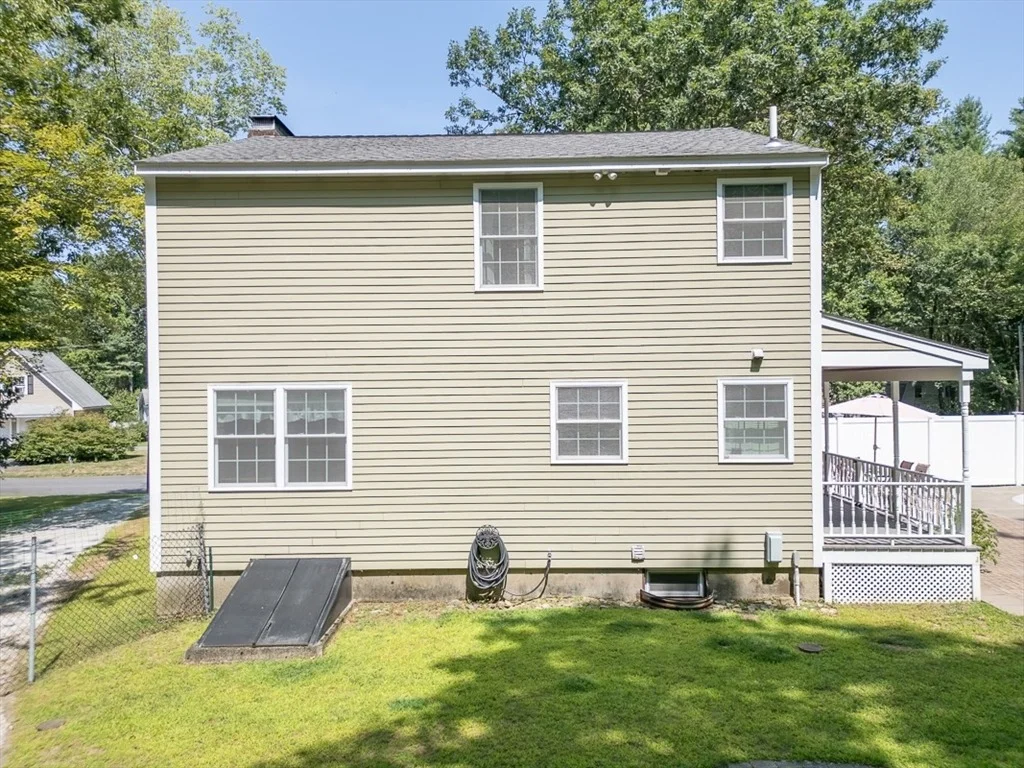 Photo of 21 Hyacinth Dr