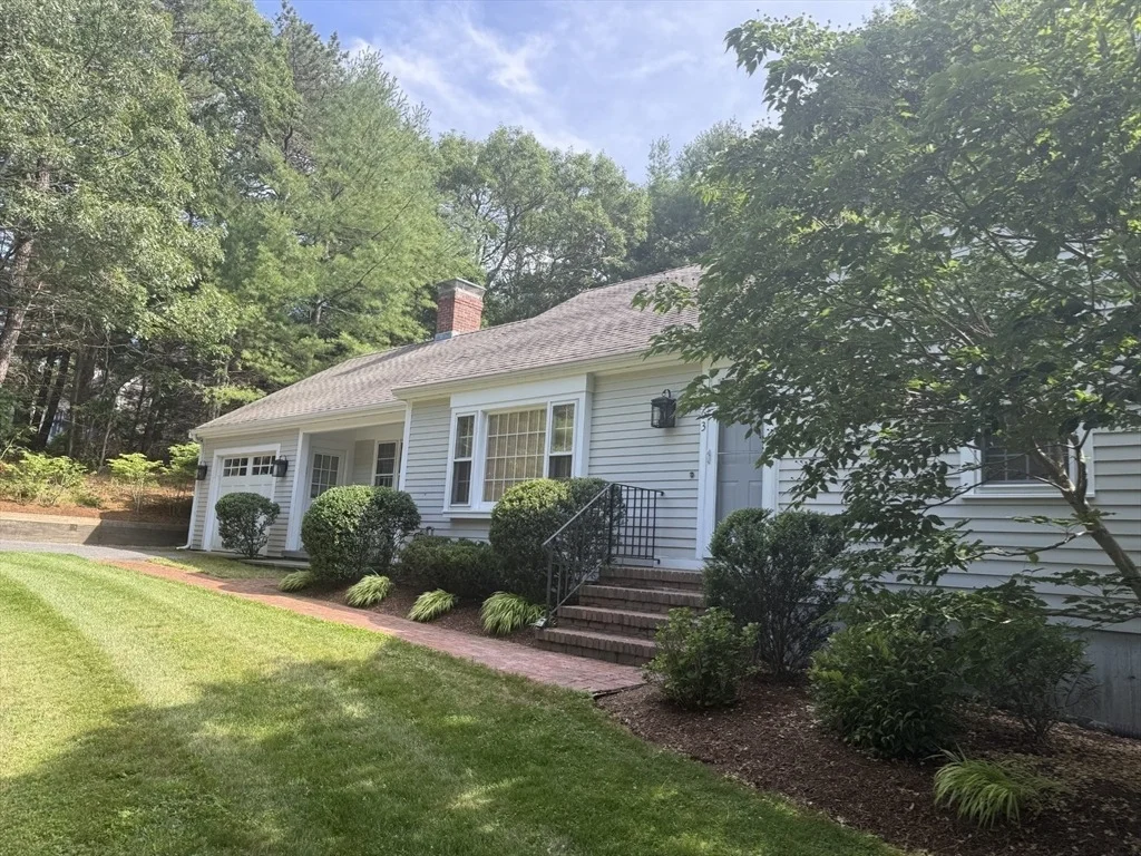 Photo of 263 Oxford Dr