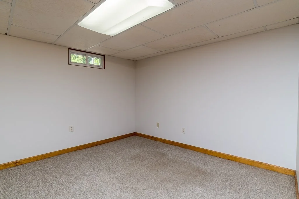 Photo of 184 Cambridge Cir