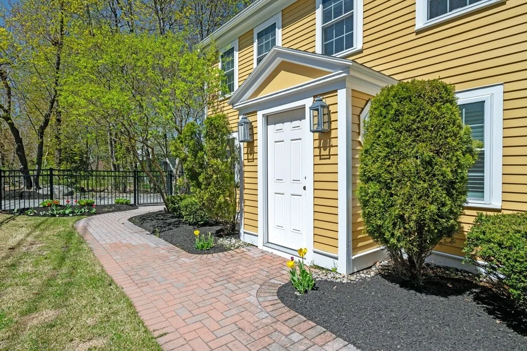 Photo of 1 Chestnut St