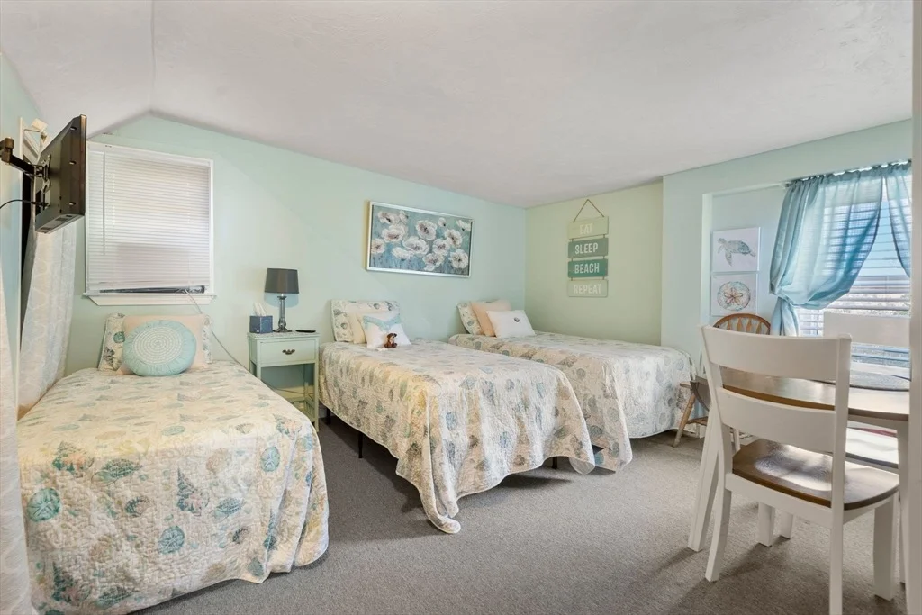 Photo of 81 Constellation Rd