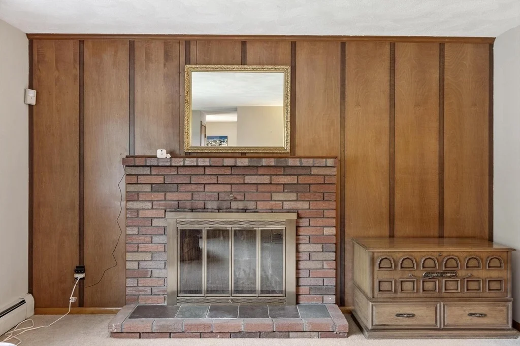 Photo of 7 Susan Dr