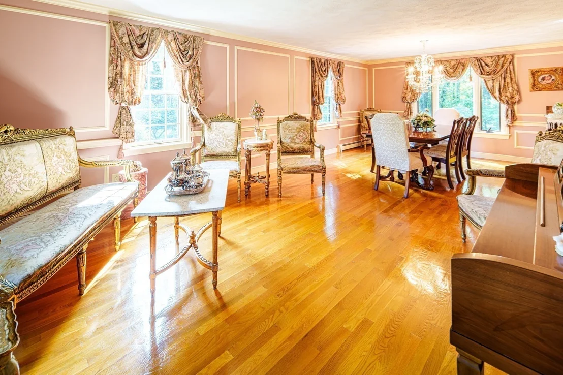 Photo of 12 Clarridge Circle