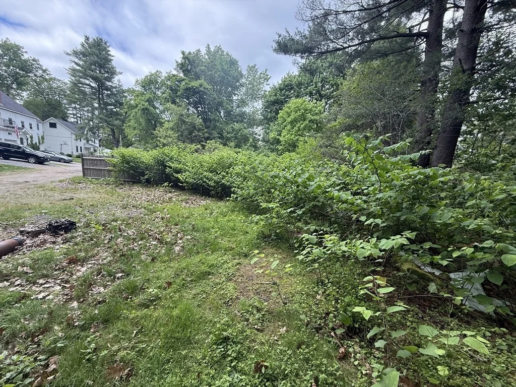 Photo of 4 Shore Rd