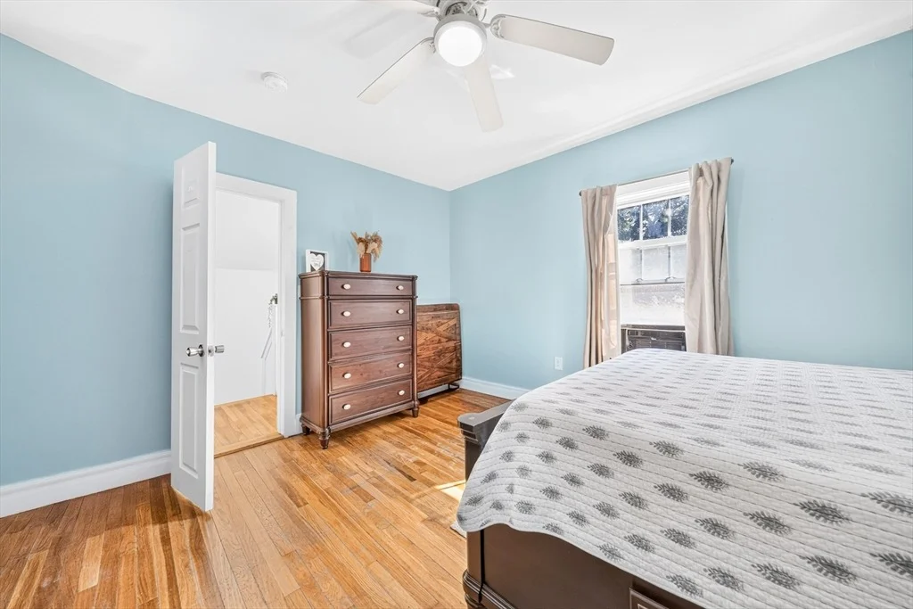 Photo of 22 Emerson
