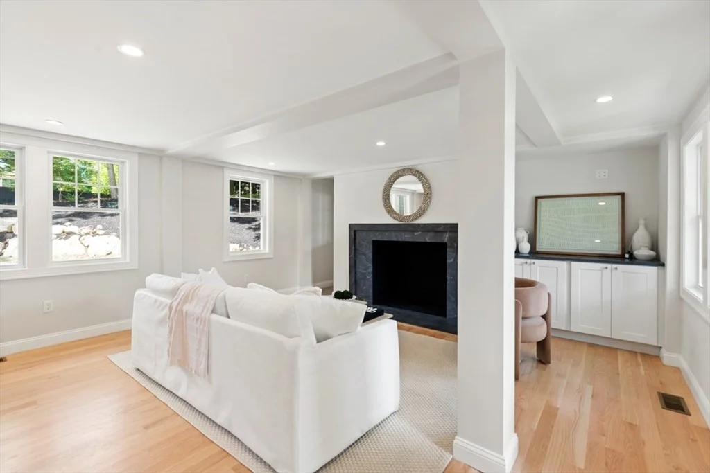 Photo of 6 Longbow Rd