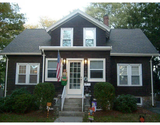 Photo of 15 Tuttle St