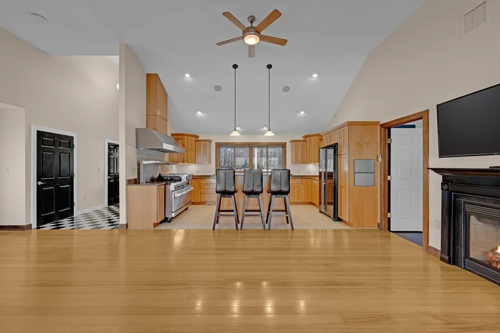 Photo of 2824 Greenwich Rd