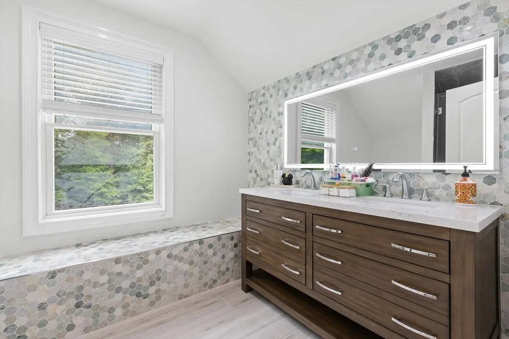 Photo of 20 Lisa Ln