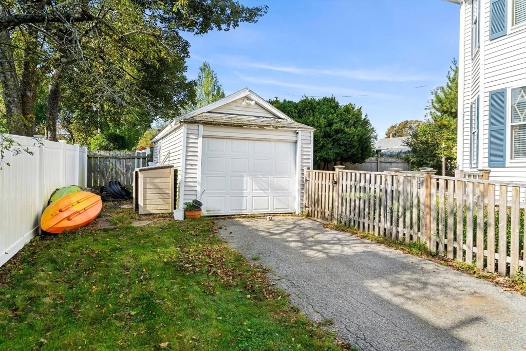 Photo of 8 Arlington Ave