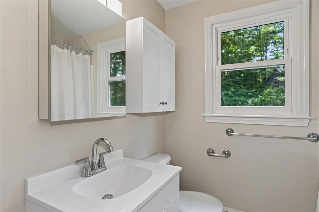 Photo of 18 Harrington Rd