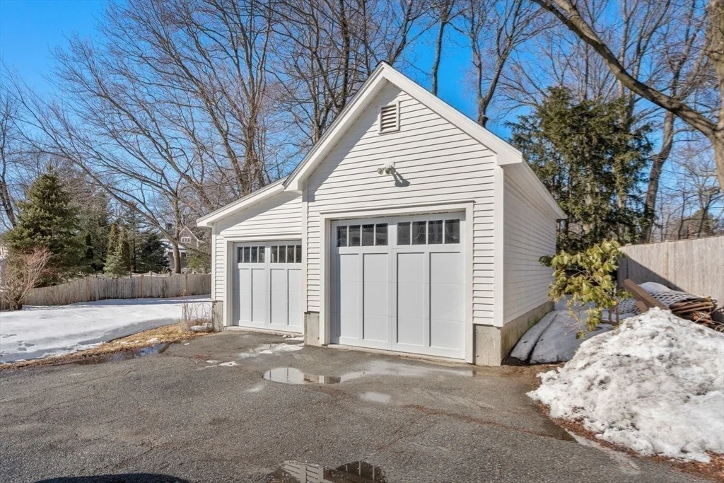 Photo of 103 Oak St