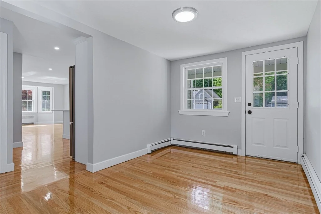 Photo of 95 Circle Dr