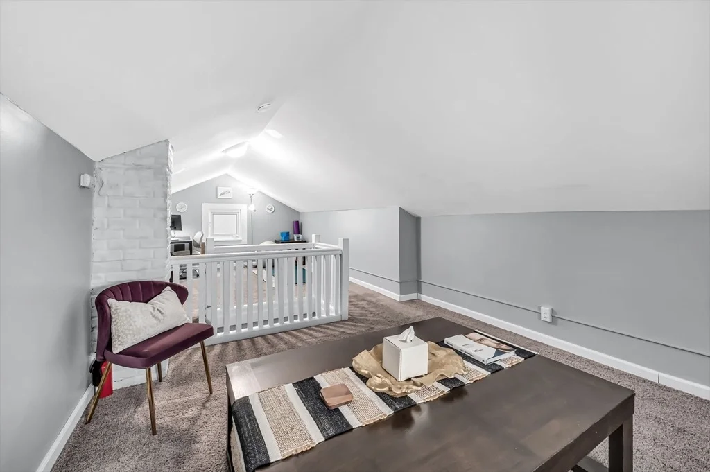 Photo of 1451 Bay St