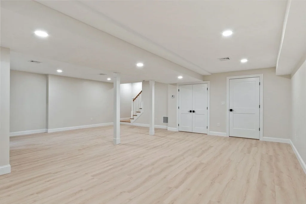 Photo of 96 Middlesex Ave