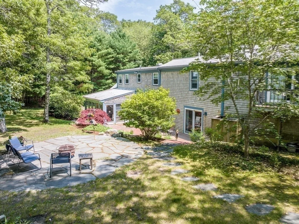 Photo of 239 Whistleberry Dr