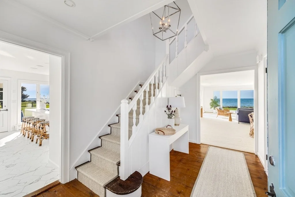 Photo of 545 Sea View Avenue