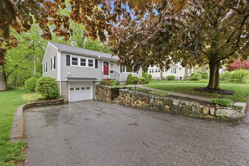 Photo of 141 Pine Ridge Rd