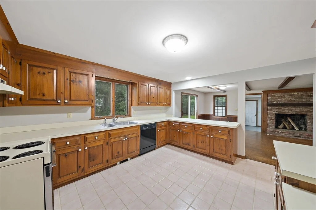 Photo of 70 Joyce Anne Rd