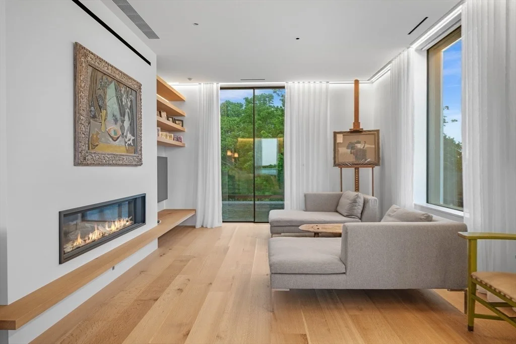 Photo of 20 Crowninshield Road