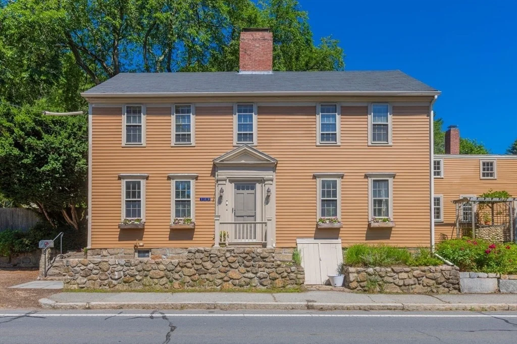 Photo of 359 Western Ave